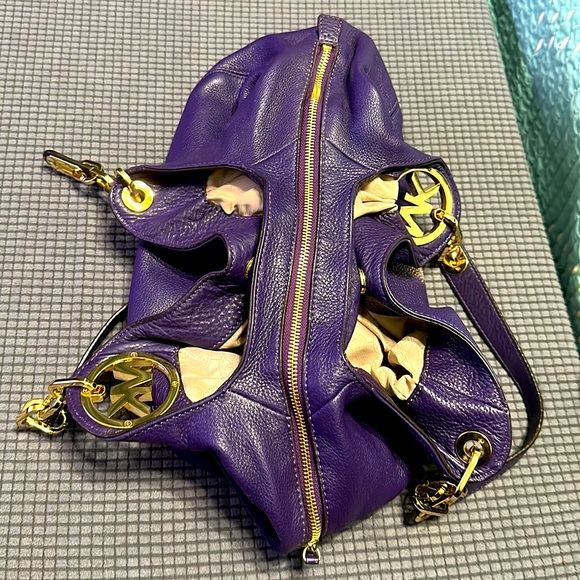 Michael Kors Hobo Bag - Picture 9 of 12